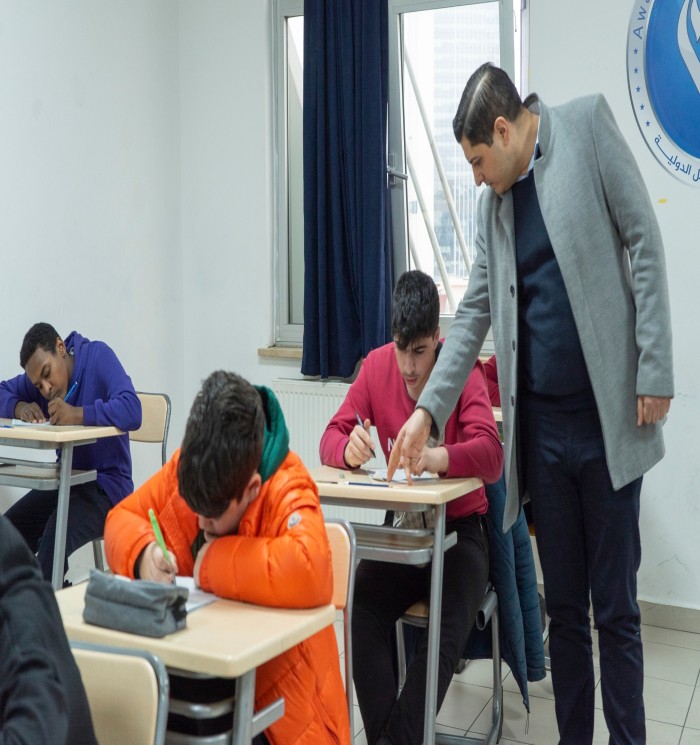 الطرق الصعبة غالبًا ما تؤدي إلى وجهات جميلة